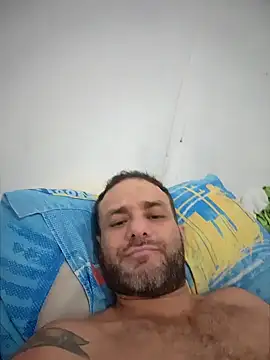 Snapshot of omlorim chatting on 02.11.25 omlorim online show from 02.11.25