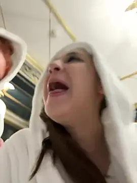 RollingGirls online show from 02.14.25