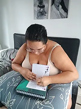 RachellGraham online show from 07.04.26