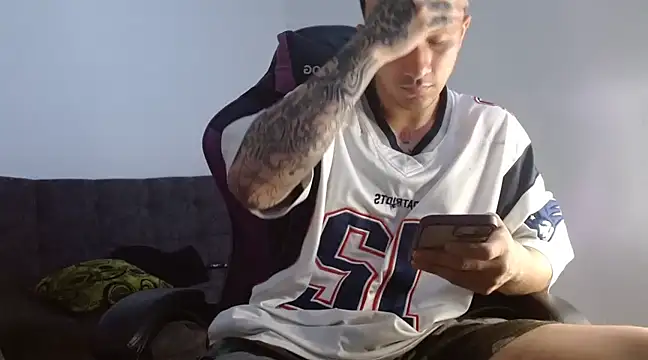 Snapshot of Sisoyalejo420 chatting on 02.22.25 Sisoyalejo420 online show from 02.22.25