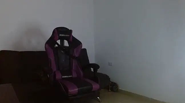 Snapshot of Sisoyalejo420 chatting on 03.07.25 Sisoyalejo420 online show from 03.07.25