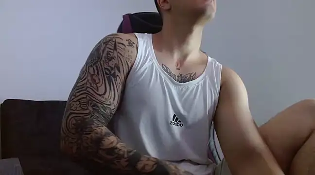 Snapshot of Sisoyalejo420 chatting on 03.23.25 Sisoyalejo420 online show from 03.23.25