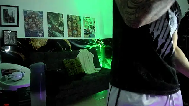 Snapshot of Sisoyalejo420 chatting on 10.03.25 Sisoyalejo420 online show from 10.03.25