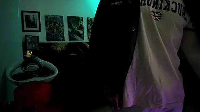 Snapshot of Sisoyalejo420 chatting on 10.06.25 Sisoyalejo420 online show from 10.06.25