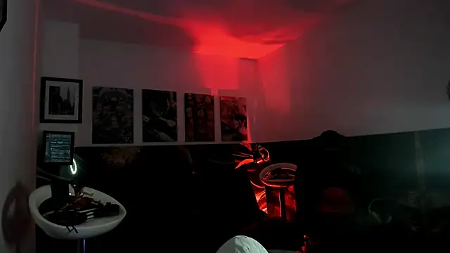 Snapshot of Sisoyalejo420 chatting on 10.06.25 Sisoyalejo420 online show from 10.06.25