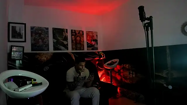 Snapshot of Sisoyalejo420 chatting on 10.12.25 Sisoyalejo420 online show from 10.12.25