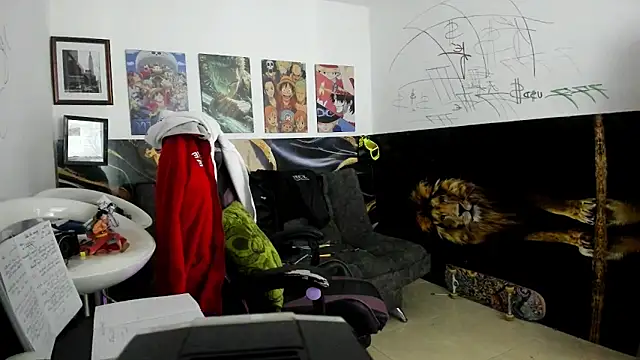 Snapshot of Sisoyalejo420 chatting on 10.20.25 Sisoyalejo420 online show from 10.20.25