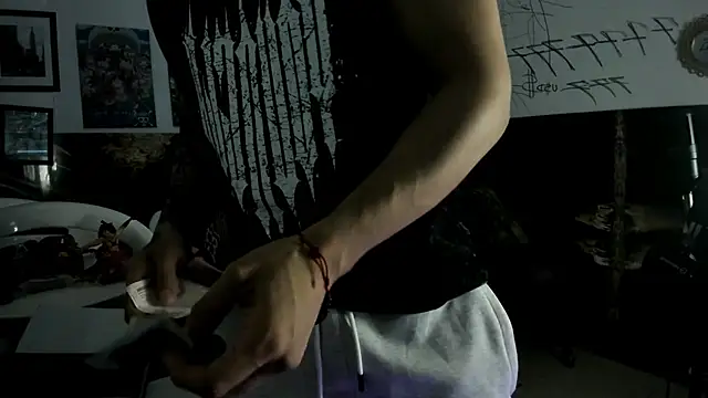 Snapshot of Sisoyalejo420 chatting on 10.26.25 Sisoyalejo420 online show from 10.26.25