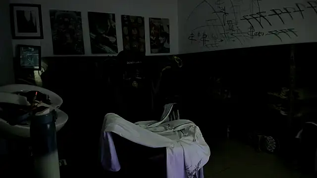 Snapshot of Sisoyalejo420 chatting on 10.26.25 Sisoyalejo420 online show from 10.26.25