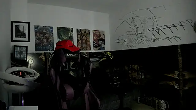 Snapshot of Sisoyalejo420 chatting on 10.28.25 Sisoyalejo420 online show from 10.28.25