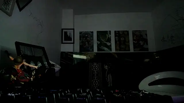 Snapshot of Sisoyalejo420 chatting on 10.29.25 Sisoyalejo420 online show from 10.29.25