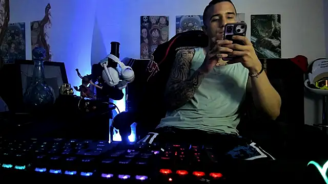 Snapshot of Sisoyalejo420 chatting on 11.01.25 Sisoyalejo420 online show from 11.01.25