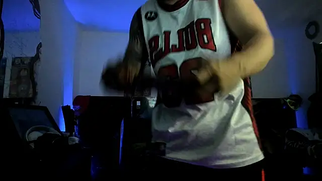 Snapshot of Sisoyalejo420 chatting on 11.16.25 Sisoyalejo420 online show from 11.16.25