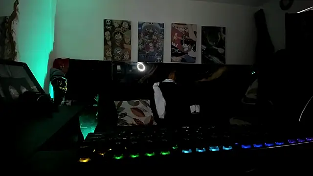 Snapshot of Sisoyalejo420 chatting on 11.21.25 Sisoyalejo420 online show from 11.21.25