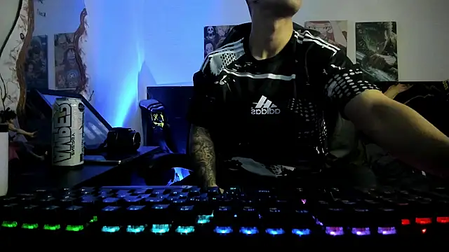 Snapshot of Sisoyalejo420 chatting on 11.26.25 Sisoyalejo420 online show from 11.26.25