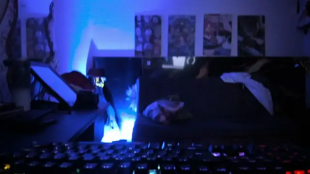 Snapshot of Sisoyalejo420 chatting on 11.29.25 Sisoyalejo420 online show from 11.29.25