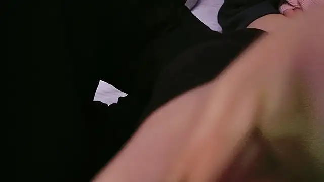 POCARI SWEAT online show from 03.19.25