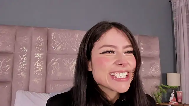 AnnieNasty online show from 10.20.25