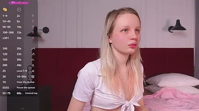 Snapshot of Beatrica_Klein chatting on 01.19.25 Beatrica Klein online show from 01.19.25