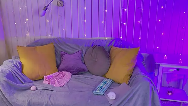 Beatrica Klein online show from 03.22.26