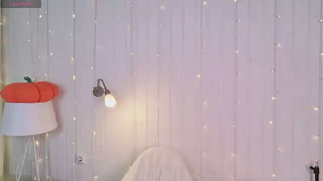 Snapshot of Beatrica_Klein chatting on 06.01.26 Beatrica Klein online show from 06.01.26