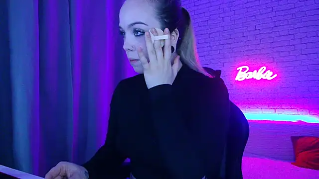 -Stacyy- online show from 11.28.25