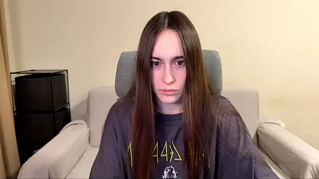 AliceKolltt online show from 04.08.26