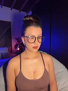 EmaSaenz online show from 10.22.25