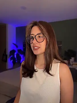 Snapshot of EmaSaenz chatting on 06.01.26 EmaSaenz online show from 06.01.26