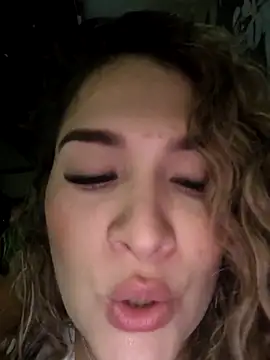 Sara smiiith211 online show from 10.26.25