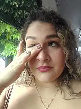 Sara smiiith211 online show from 04.15.26