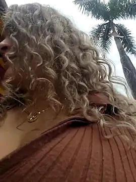 Sara smiiith211 online show from 04.18.26