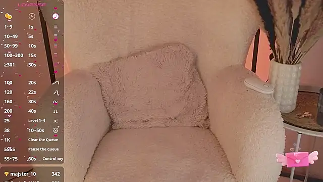 Snapshot of _vicky_wonka_ chatting on 01.19.25 vicky wonka online show from 01.19.25