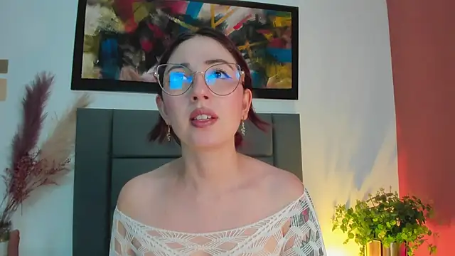 Emilywatsonn online show from 03.14.25