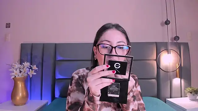 Emilywatsonn online show from 06.05.26