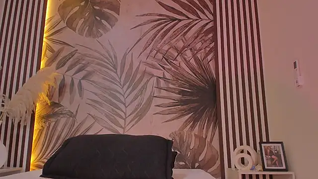 Samaantha-White online show from 11.10.25