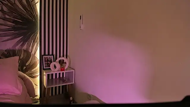 Samaantha-White online show from 02.26.26