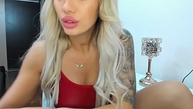 ElsaBby online show from 02.11.25