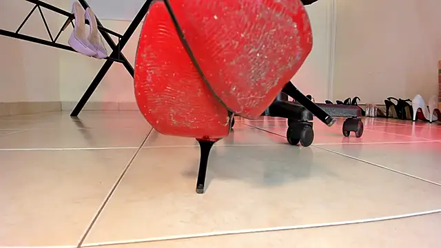 Snapshot of Kimmroggerr chatting on 02.10.25 Kimmroggerr online show from 02.10.25