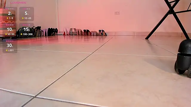 Snapshot of Kimmroggerr chatting on 02.19.25 Kimmroggerr online show from 02.19.25