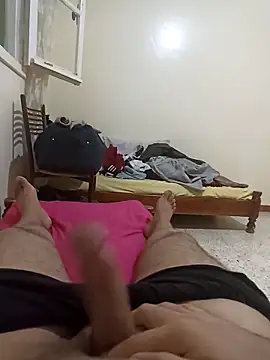 Snapshot of Hot_Boy_2004 chatting on 09.21.25 Hot Boy 2004 online show from 09.21.25