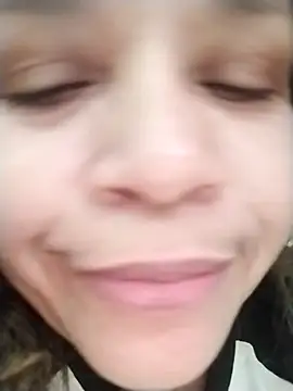 Snapshot of Alma_Sexyy chatting on 09.25.25 Alma Sexyy online show from 09.25.25