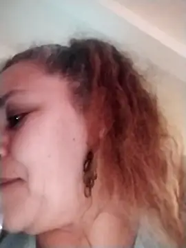 Snapshot of Alma_Sexyy chatting on 11.17.25 Alma Sexyy online show from 11.17.25