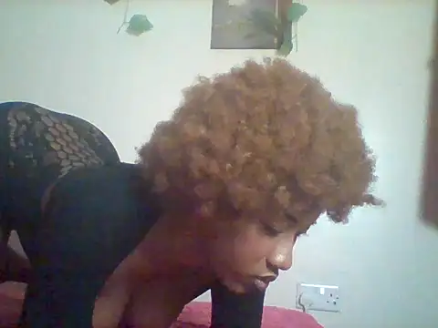 Snapshot of Queeen_model chatting on 03.17.26 Queeen model online show from 03.17.26