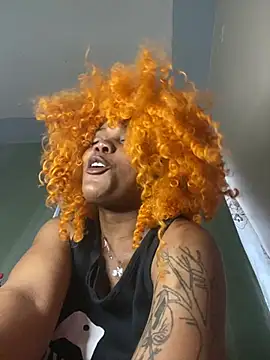 Snapshot of Cherrytowild chatting on 02.06.25 Cherrytowild online show from 02.06.25