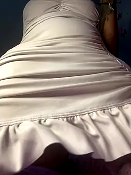 Snapshot of Cherrytowild chatting on 11.12.25 Cherrytowild online show from 11.12.25