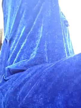 Snapshot of Aaradhya chatting on 12.25.24 Aaradhya online show from 12.25.24