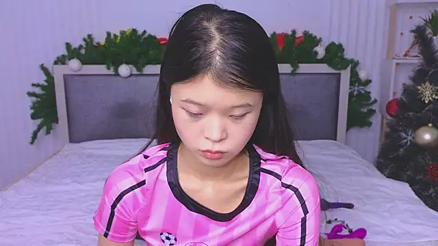 Tina Kim  online show from 12.21.24