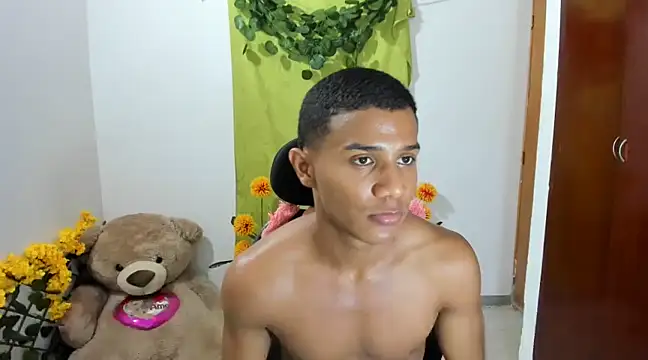 Snapshot of corzoethan chatting on 02.26.25 corzoethan online show from 02.26.25