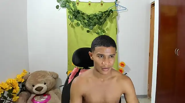 Snapshot of corzoethan chatting on 02.27.25 corzoethan online show from 02.27.25